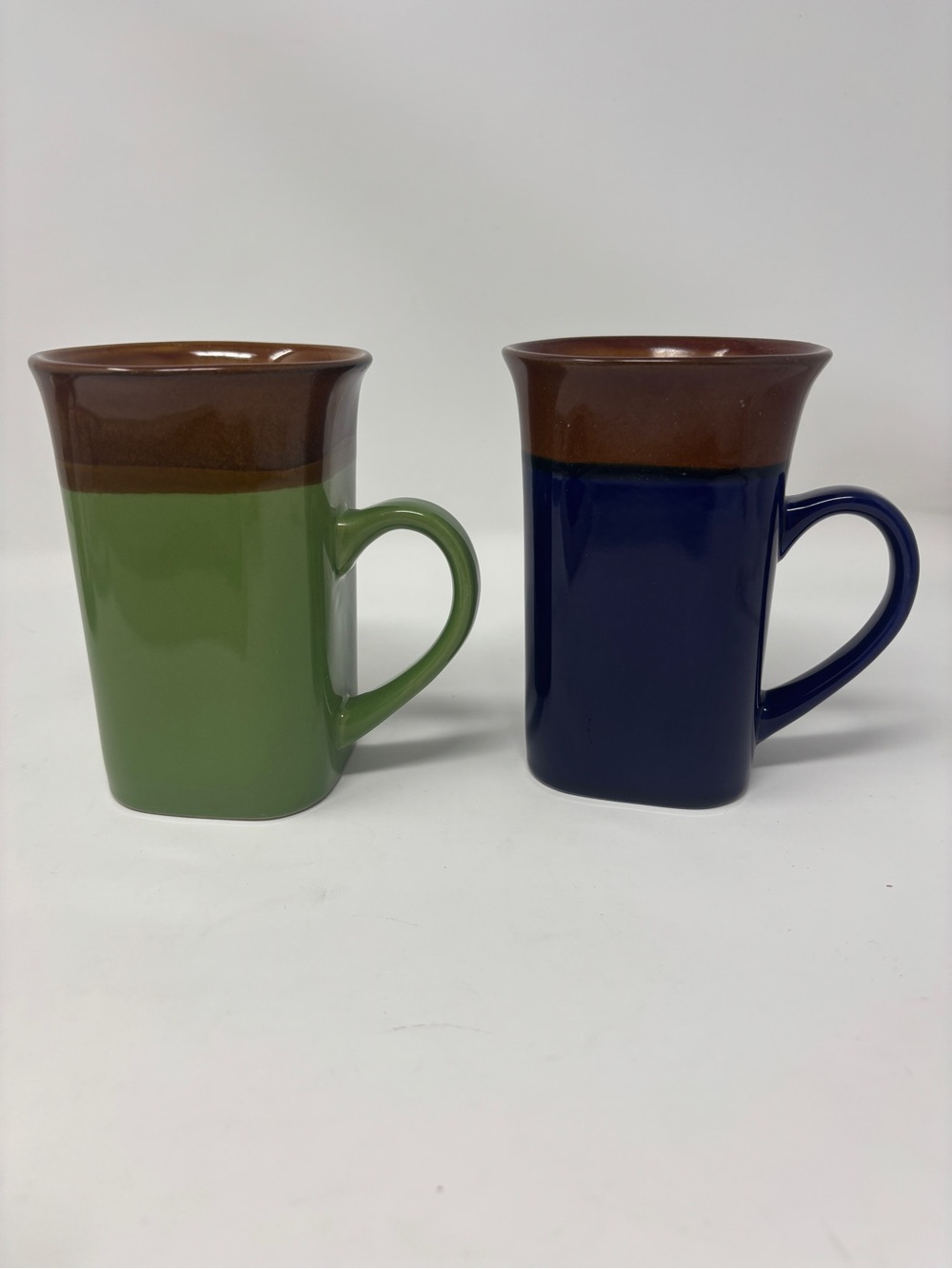 Royal Norfolk Set of 2 Two-Tone Stoneware Coffee Mugs Green Blue Brown